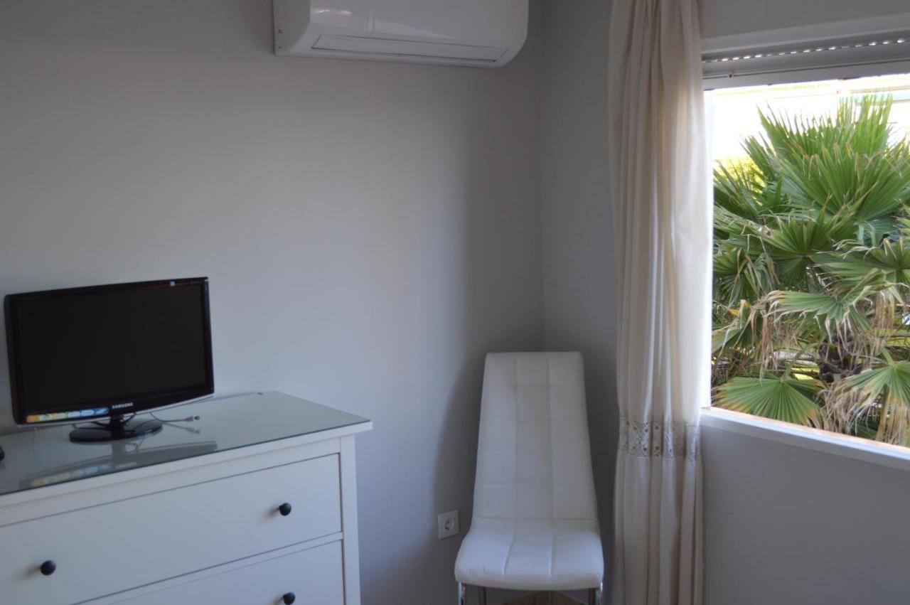 Seafront Recently Renovated Apartments Benalmádena Εξωτερικό φωτογραφία