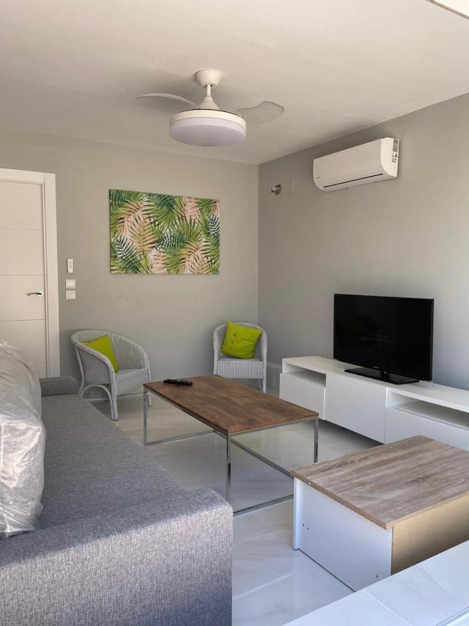 Seafront Recently Renovated Apartments Benalmádena Εξωτερικό φωτογραφία